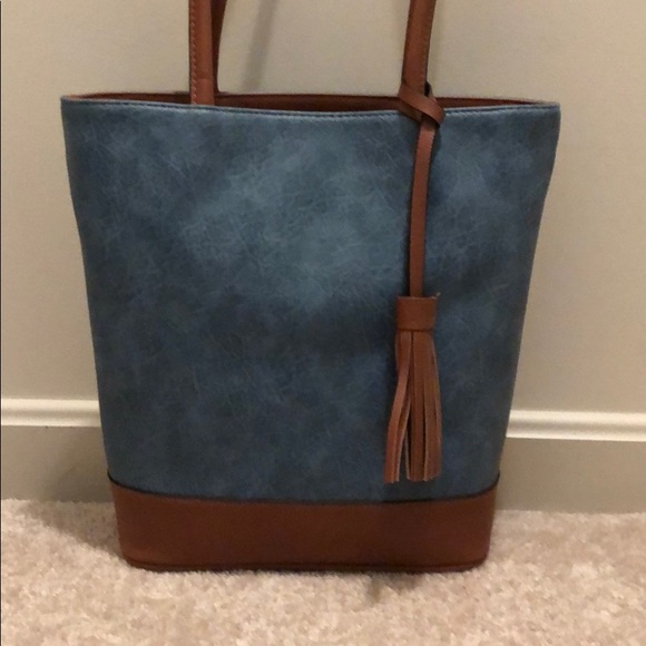 Bueno Handbags - Bueno Purse